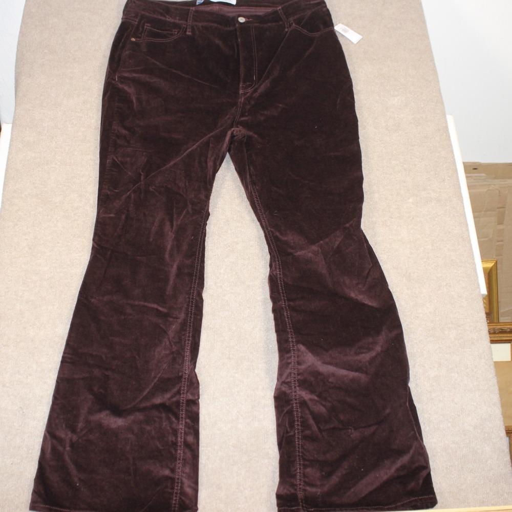 Old Navy Higher High-Rise Flare Corduroy Pants Dark Plum Purple Size 16 NWT